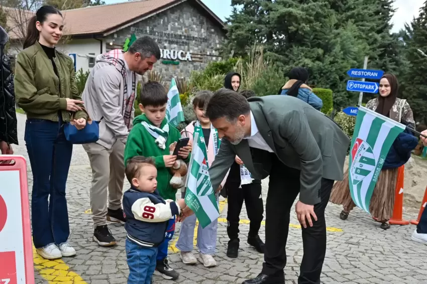 Bursada şampiyonluk öncesi minik taraftar coşkusu