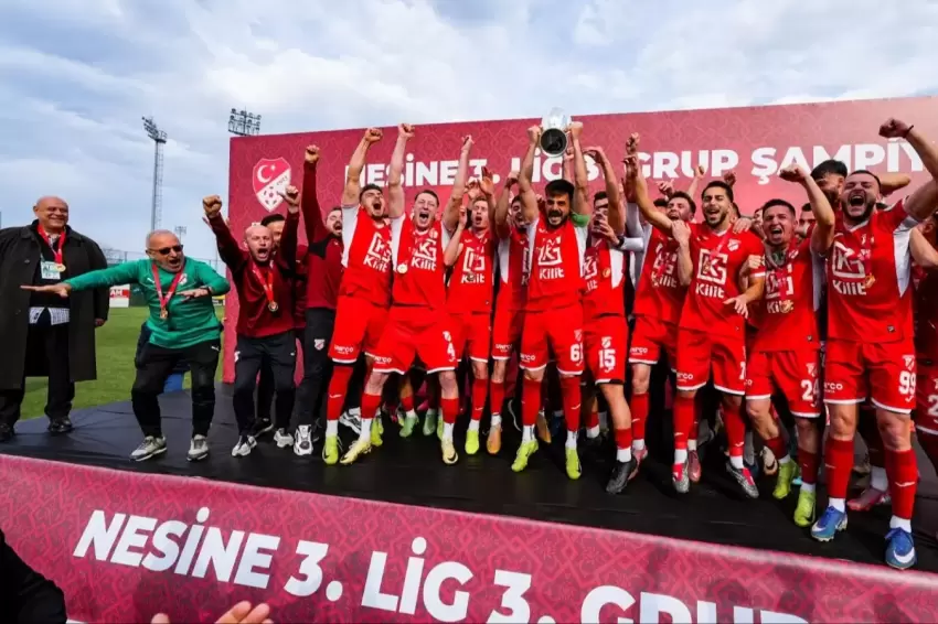 Sebat Gençlik Spor şampiyonluk kupasına kavuştu