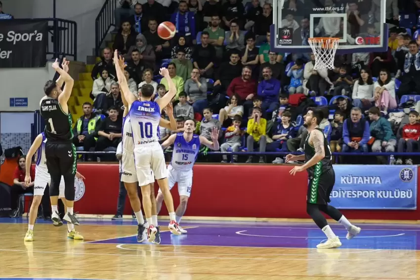 Sakarya Büyükşehir Basketbol 1. Lig'e yükseldi