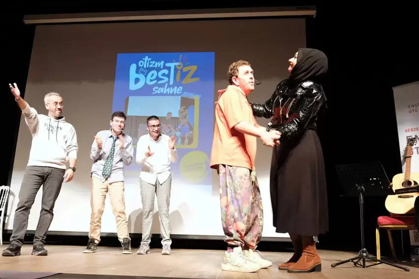 GTÜ'de "Otizm Bestiz Sahne" gösterisi