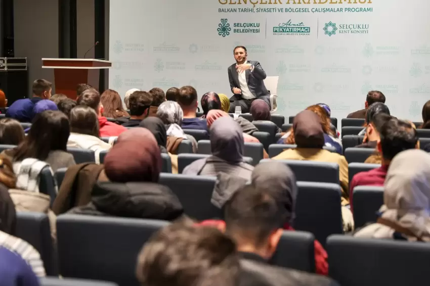 Konya Selçuklu'da Balkan Gençlik Akademisi başladı