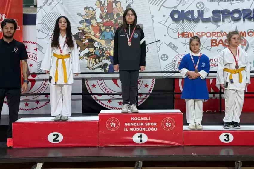 Kocaeli Çayırovaya karatede 16 madalya birden