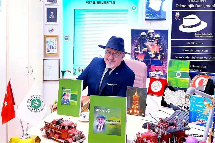 Necmi Cemalden üçüncü kitap... Yazı tarzında yeni dönem