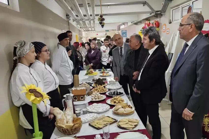 Edirnede geleceğin turizmcileri sahne aldı