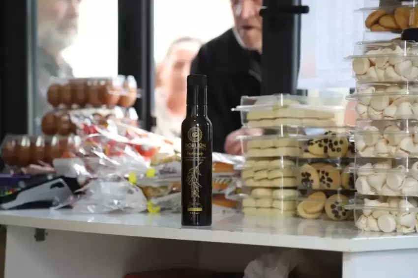 Dorlion zeytinyağı Halk Et Market ve Halk Ekmek raflarında