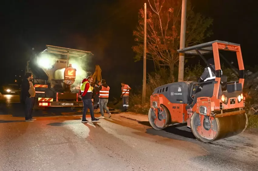 Antalya Muratpaşa'dan DSİ Kanal Yolu'na bakım