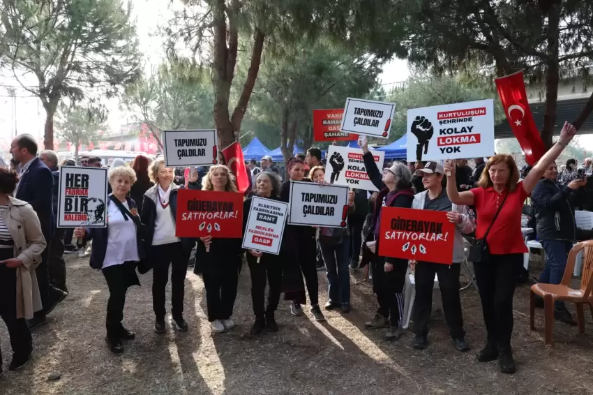 İzmirde Meslek Fabrikasının her yerinde çalışanlarının emeği var