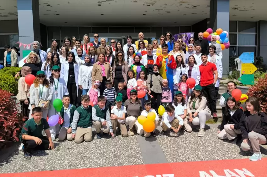 Bursa'da tedavi gören çocuklara 23 Nisan coşkusu