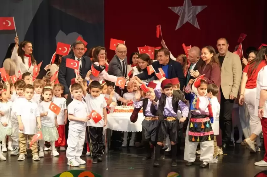 Eskişehir'de minikler 23 Nisan coşkusunu yaşadı