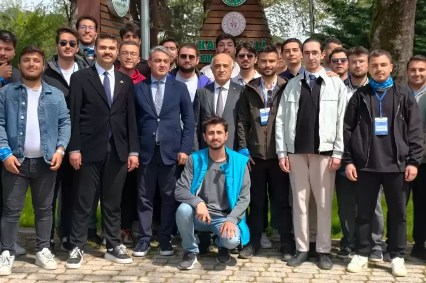 Bursa Gemlik'te Kaymakam Canbaba "Mavi Vatan Kampı"nda Buluştu