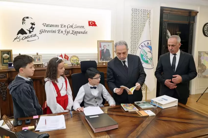 Kayseri Talasta küçük başkandan büyük mesajlar