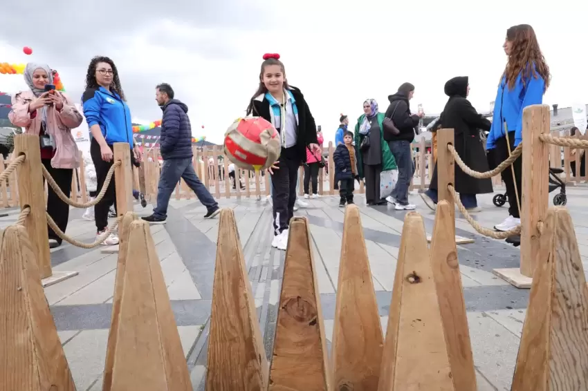 Bursa Osmangazide çocuklara özel meydan