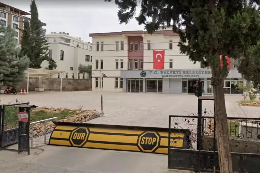 Halfeti Belediyesi'ne operasyon: 49 gözaltı!