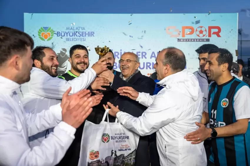 Malatya Büyükşehirde şampiyon Gençlik ve Spor Hizmetleri Dairesi Başkanlığı oldu
