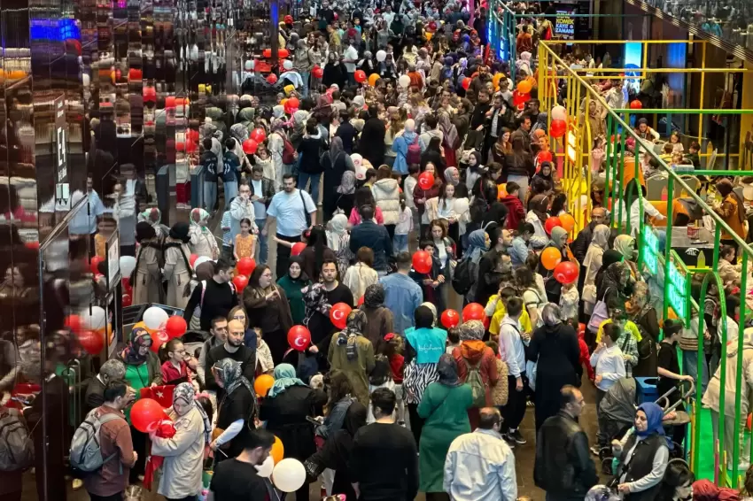 Konyada çocuk kitapları ilgisi