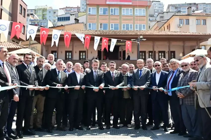 Bursa Yıldırım'da 'Emir Buhari' yenilenen yüzüyle açıldı