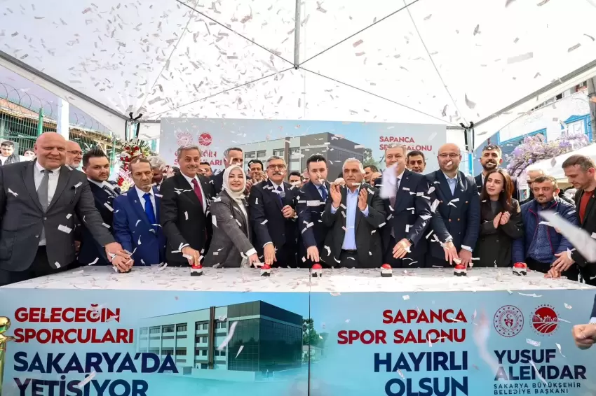 Sakarya'da spor hamlesi... Spor Salonu'nda 4. temel Sapanca'ya