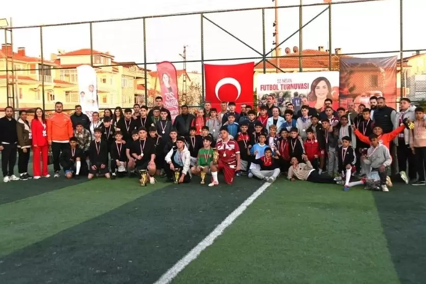 Tekirdağda miniklerden futbol resitali