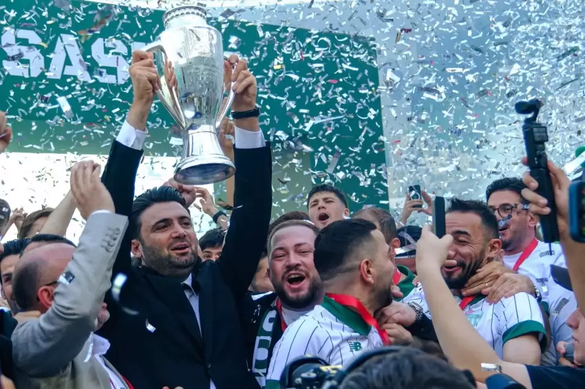 Bursaspor tarih yazdı... Kupasına kavuştu