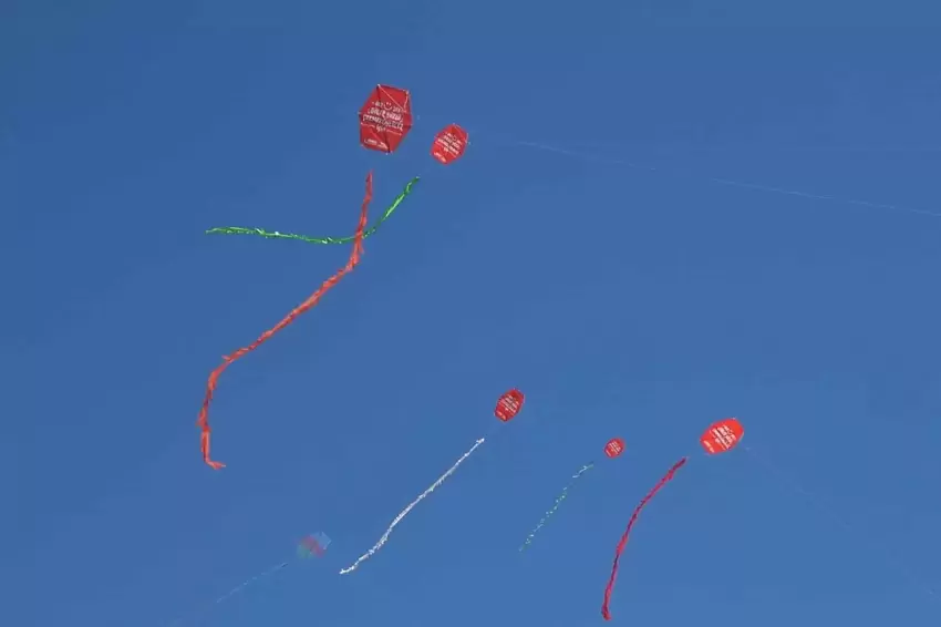 İstanbul Çekmeköyde gökyüzünde renk cümbüşü