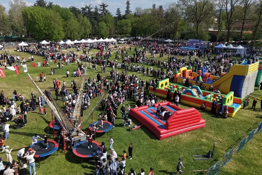 Bursa İnegölde 23 Nisan coşkusu hafta sonu da sürdü