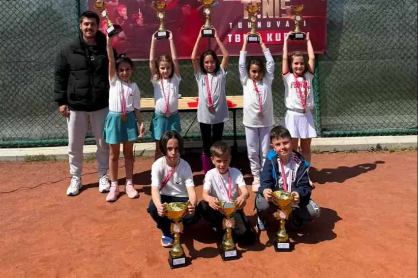 Bursa Osmangazili raketler 23 Nisan Kupasında parladı