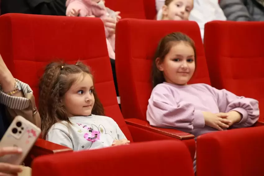 Başkan Büyükgöz çocuklarla GKM'de buluştu