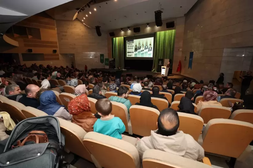 Konya Karatayda aile seminerleri sürüyor