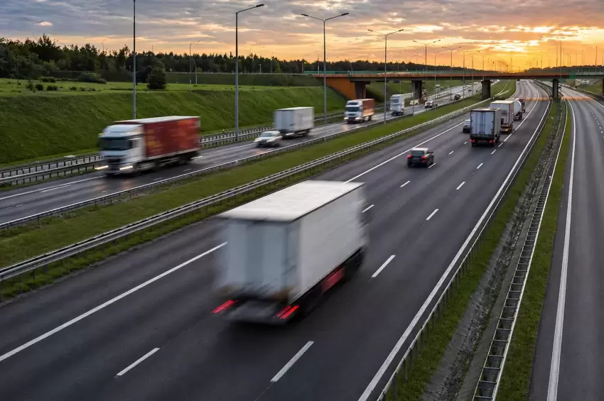 Ağır ticari araç pazarı ilk çeyrekte yüzde 12 daraldı