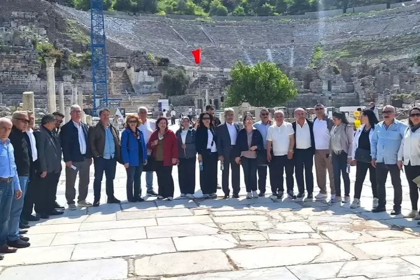 İzmir Bornova Muhtarlar Akademisi'nden anlamlı final