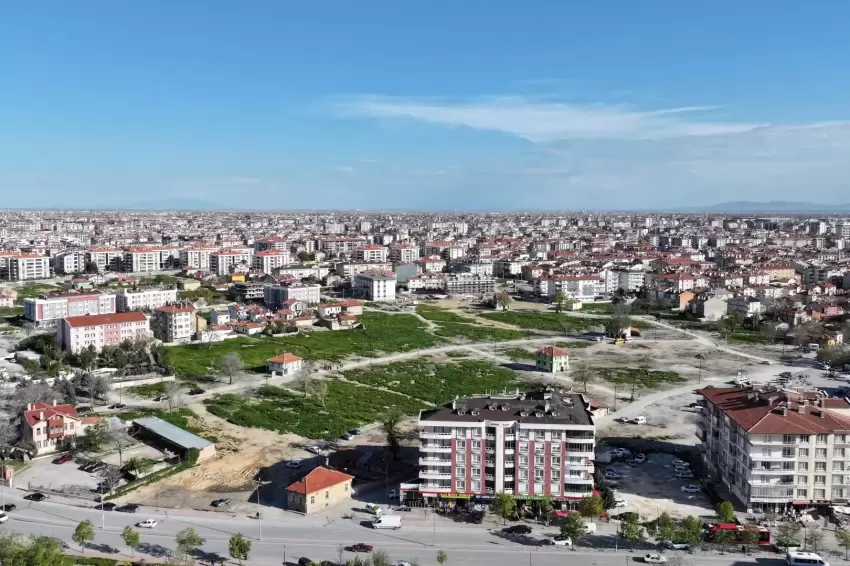 Konyada kentsel dönüüşüm alanına yakın mercek