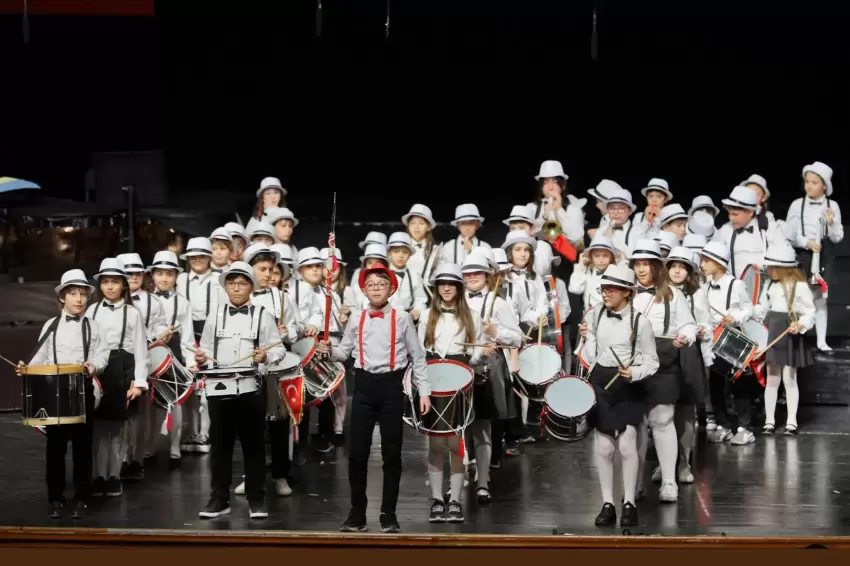 Bursa'da çocukların sesi senfoniyle yükseldi