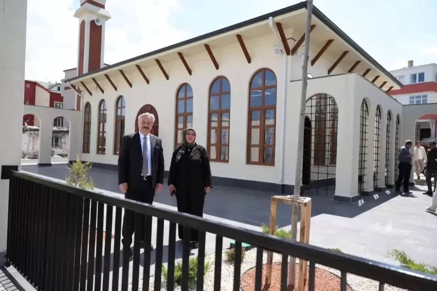 Kayseri Melikgaziden butik Hayrat Camii