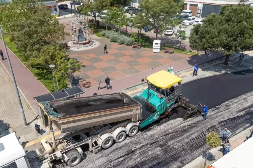 İzmir'de Girne Bulvarı yenileniyor
