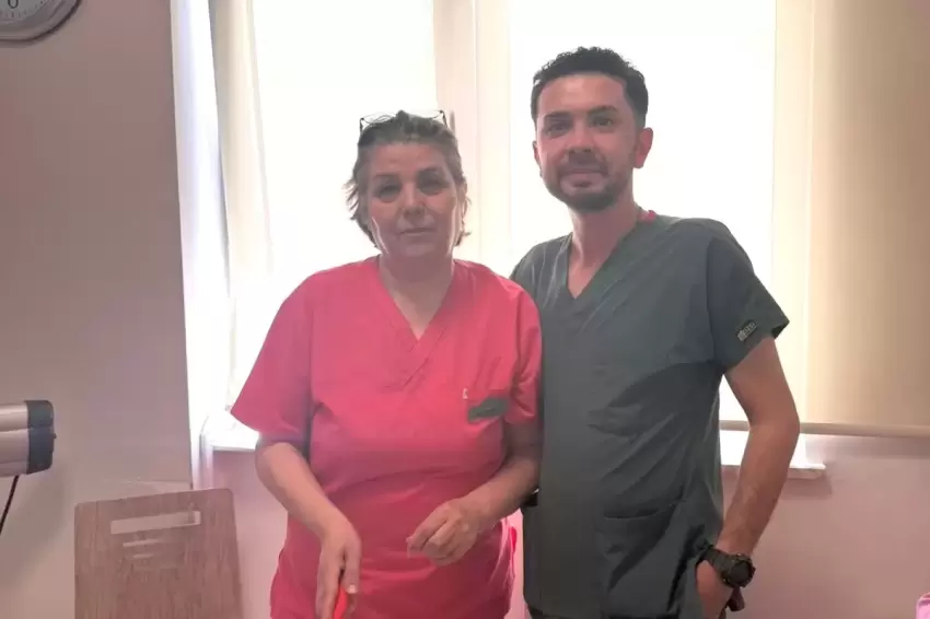 Yardım eden ebe ile yıllar sonra Antalyada mesai arkadaşı oldu