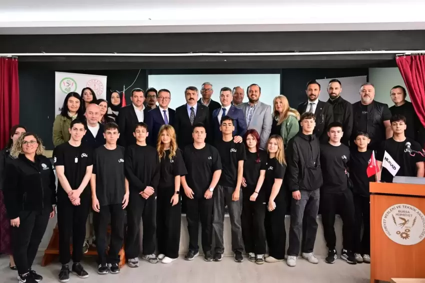 Bursa Yıldırımda Başkan Yılmazdan gençlere tavsiyeler