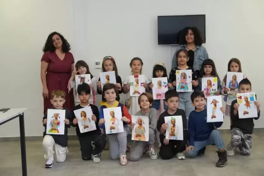 Eskişehir'de 'Çocuk Sanat Akademisi' açıldı
