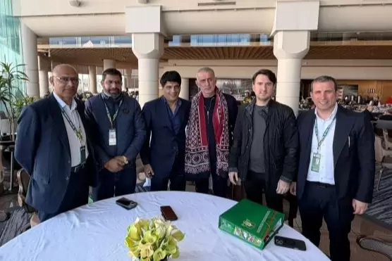 TFF Başkanı Hacıosmanoğlu ve Pakistanlı mevkidaşıyla bir araya geldi