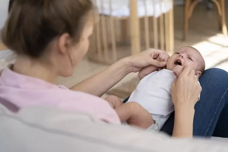 Doğum izni 24 haftaya çıktı, sosyal yardımlar genişledi Yeni yasa yürürlükte