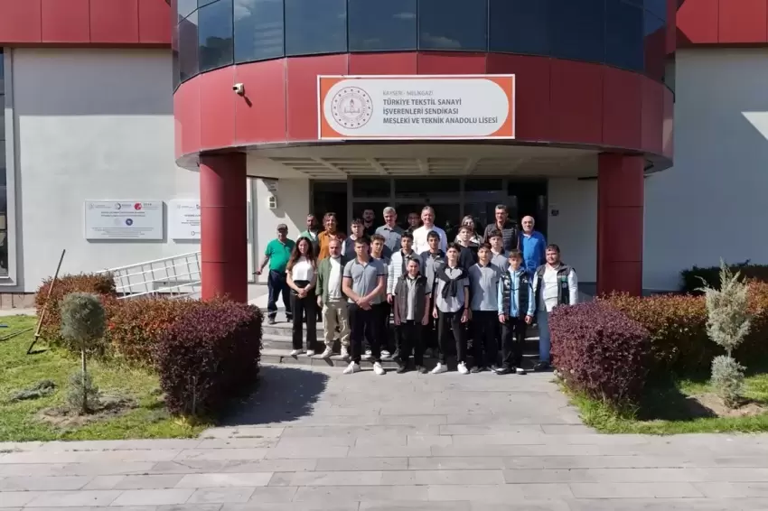 Kayseri Büyükşehir'den okullara yeşil dokunuş