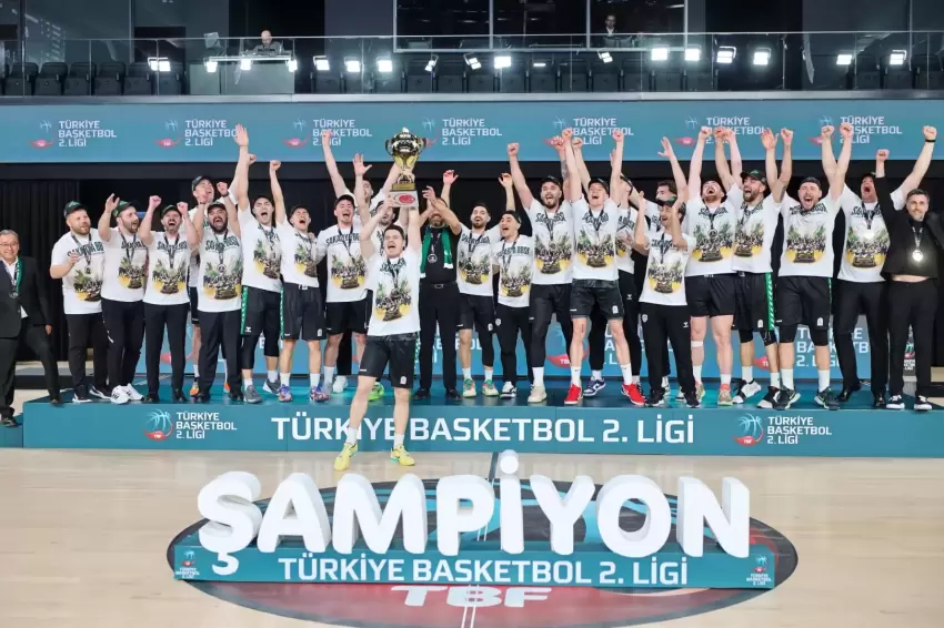 Potada Erkekler 2. Lig Åžampiyonu Sakarya!