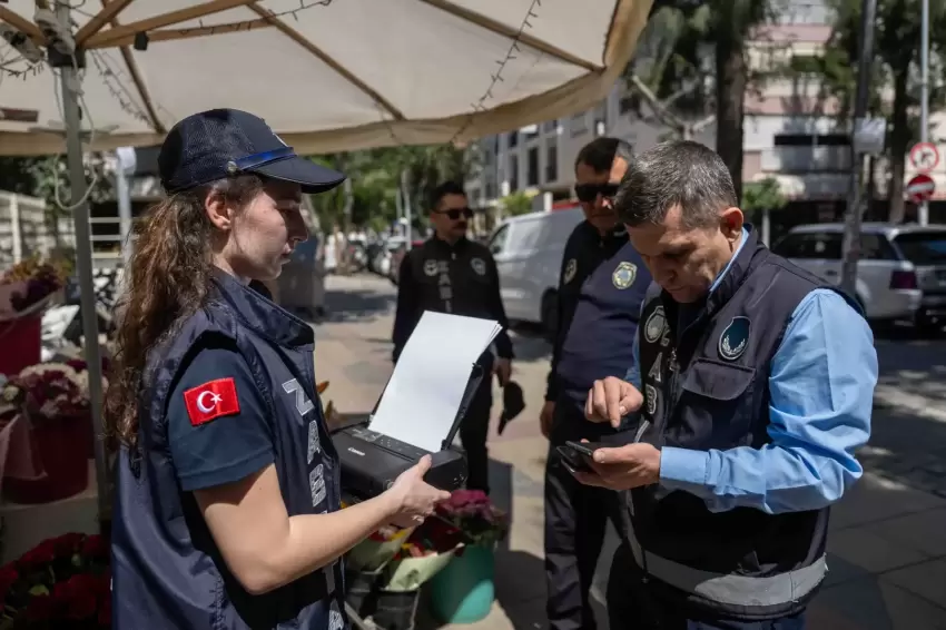 Bornova'da zabıta cezaları anında tebliğ ediliyor