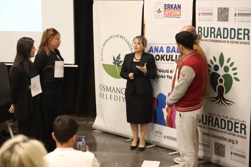 Bursa Osmangazide Ana Baba Okulunda aile içi şiddet konuşuldu