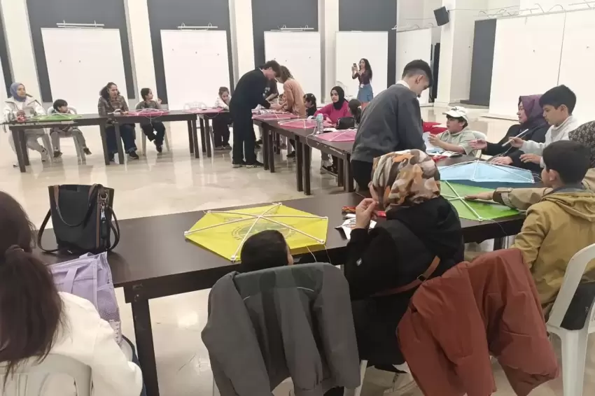 İstanbul Maltepede annelere özel uçurtmalar tasarlandı