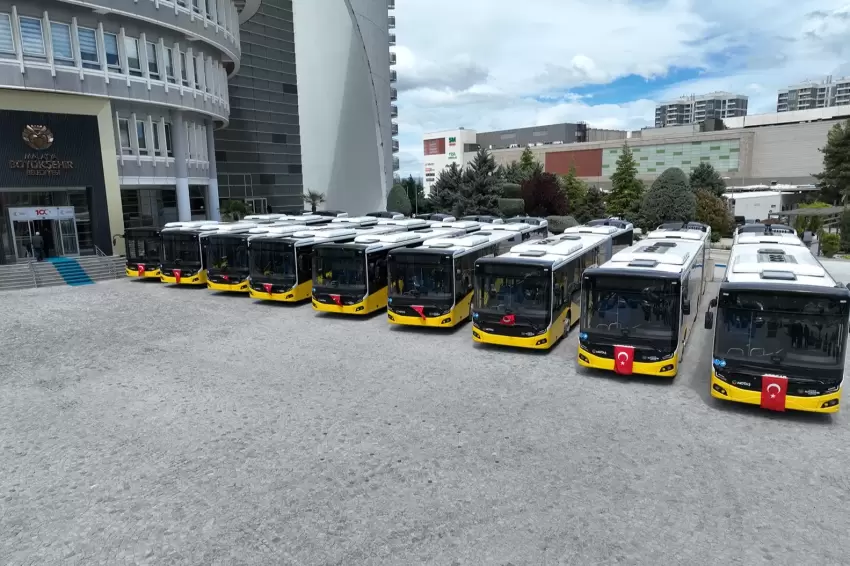 Malatya Büyükşehir filosuna 12 otobüs