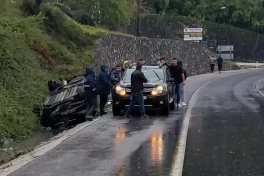 Düzce Akçakocada yağış kaza yaptırdı