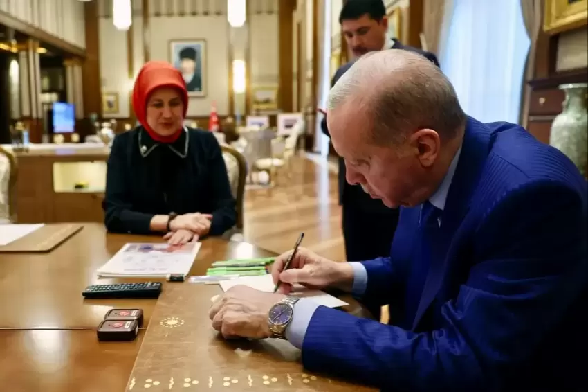 Cumhurbaşkanı Erdoğan kurban vekaletini Türk Kızılaya verdi
