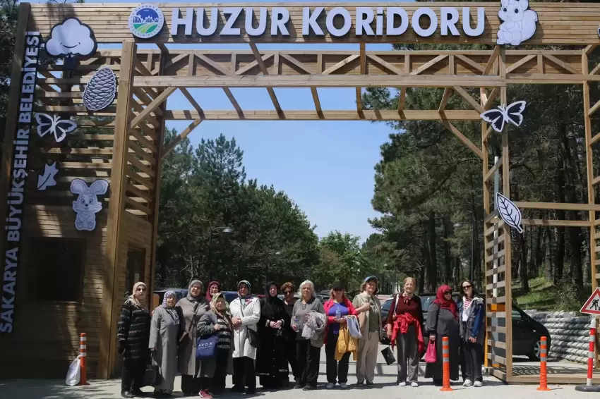 Sakarya YADEM yaşlıları Huzur Koridorunda