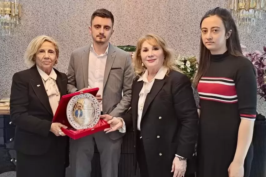 İzmirli gönüllülerden Kahramanmaraşa anlamlı vefa