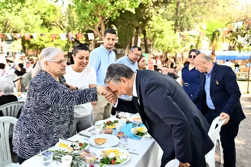 Antalyada ‘Vatan sağ olsun diyen anneler unutulmadı